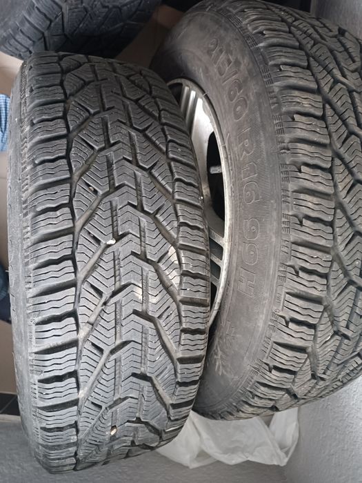 Зимові шини Kormoran Snow 215/60 R16 99H  комплект 4 колеса