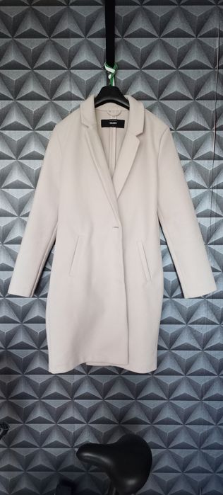 Plasz damski nienoszony