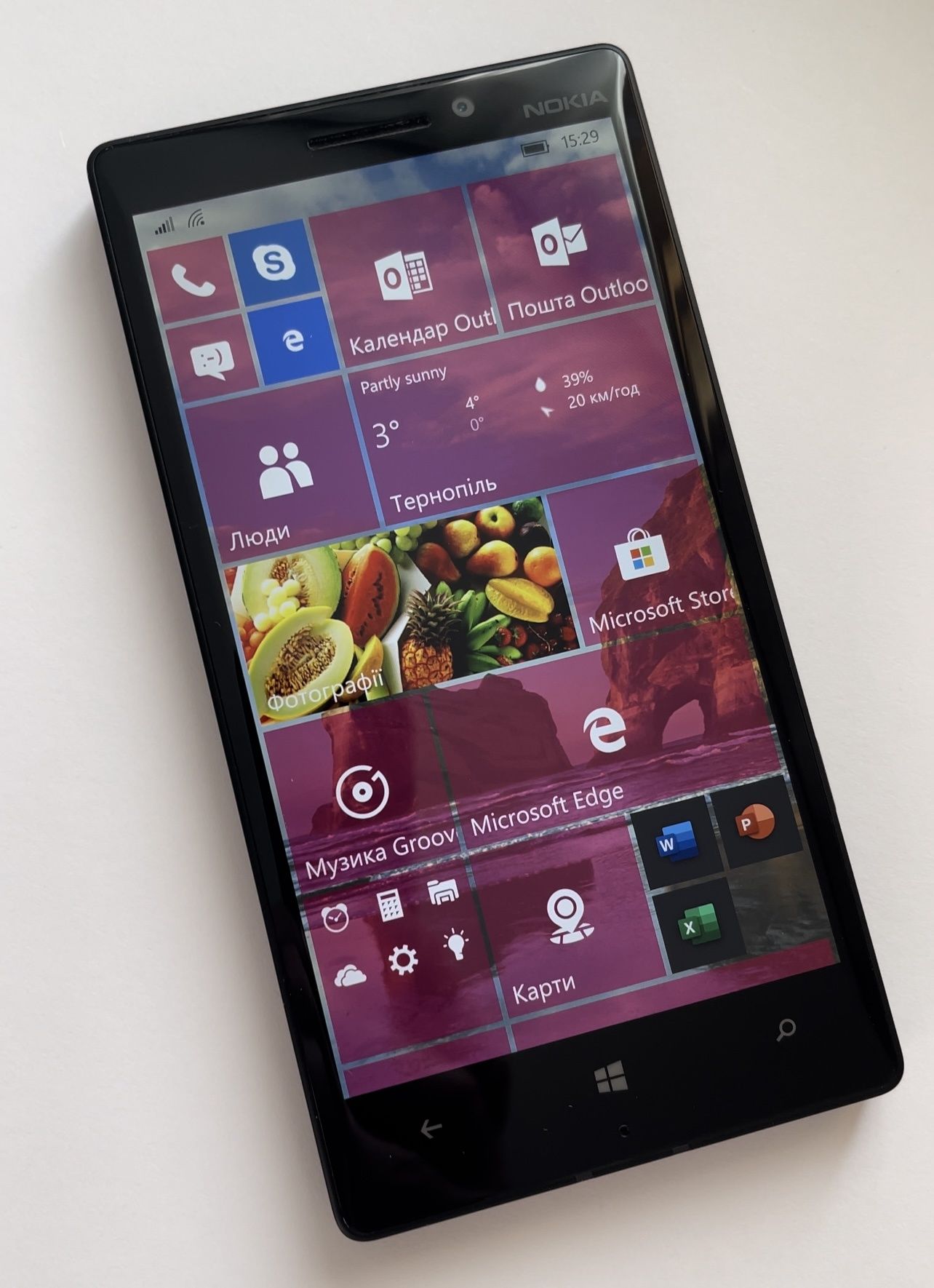 Nokia 930 windows phone