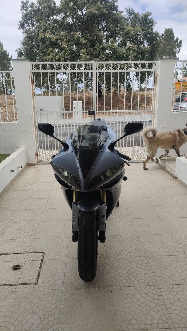 Yamaha R1 Impecável
