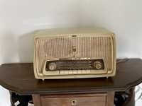 Rádio Grundig para coleção