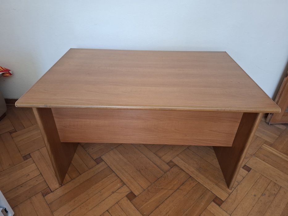 Biurko  solidne klasyczne
