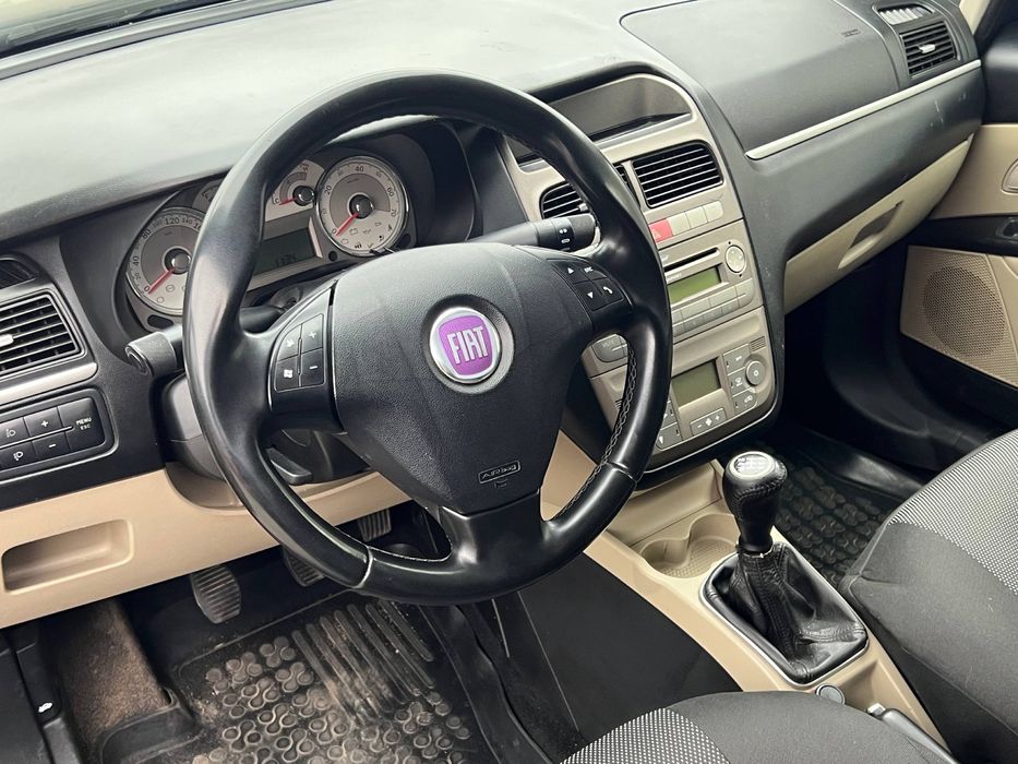 Продам Fiat linea