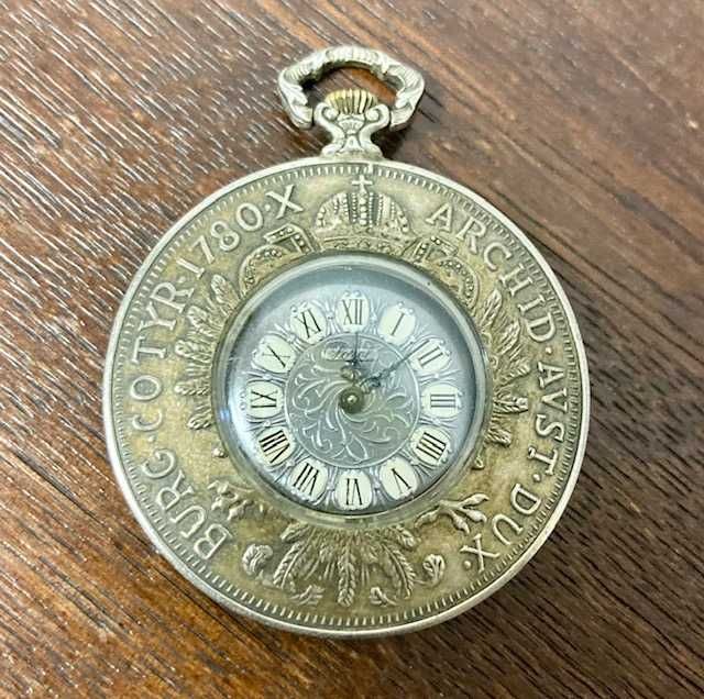 Relógio de bolso vintage em prata  - não trabalha