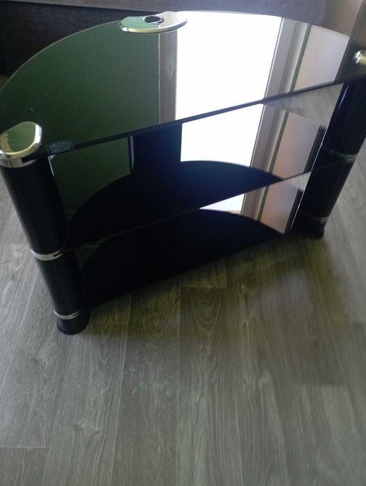 Продам стіл-тумбу під телевізор