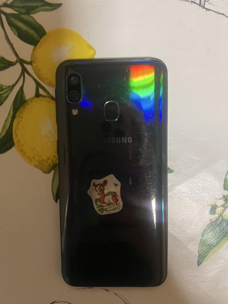 Galaxy A40 stan idealny