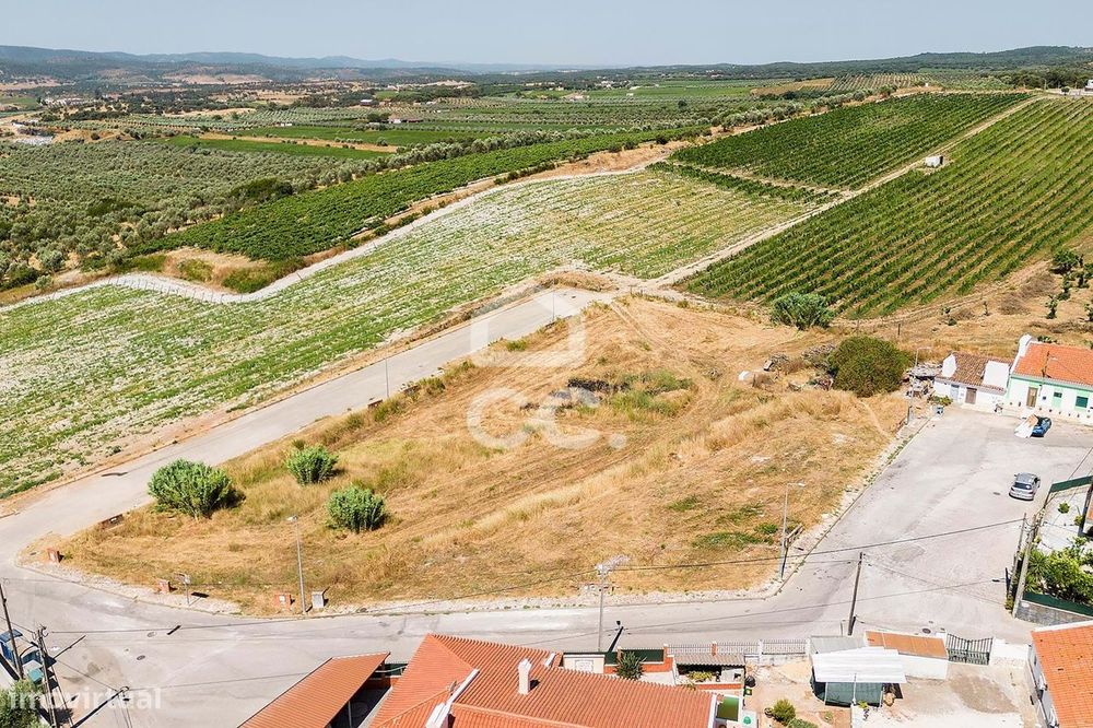 Terreno para Construção de Moradia Unifamiliar | Senhora da Vitória, R