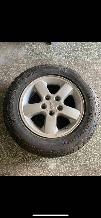 Резина з дисками Jeep
