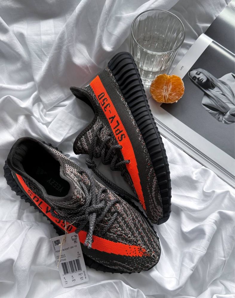 Adidas Yeezy Boost 350 v2 Carbone Чоловічі кросівки адідас ізі 350