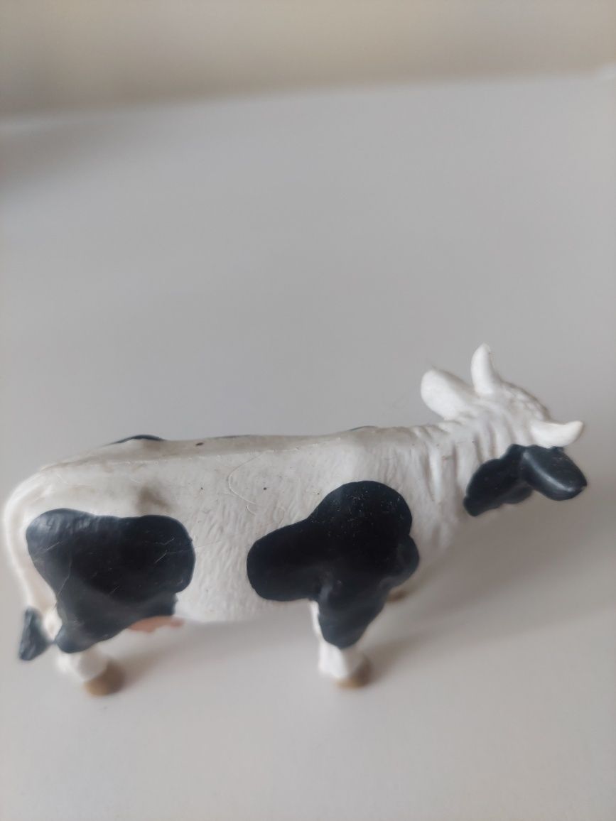Krowa firmy Bullyland