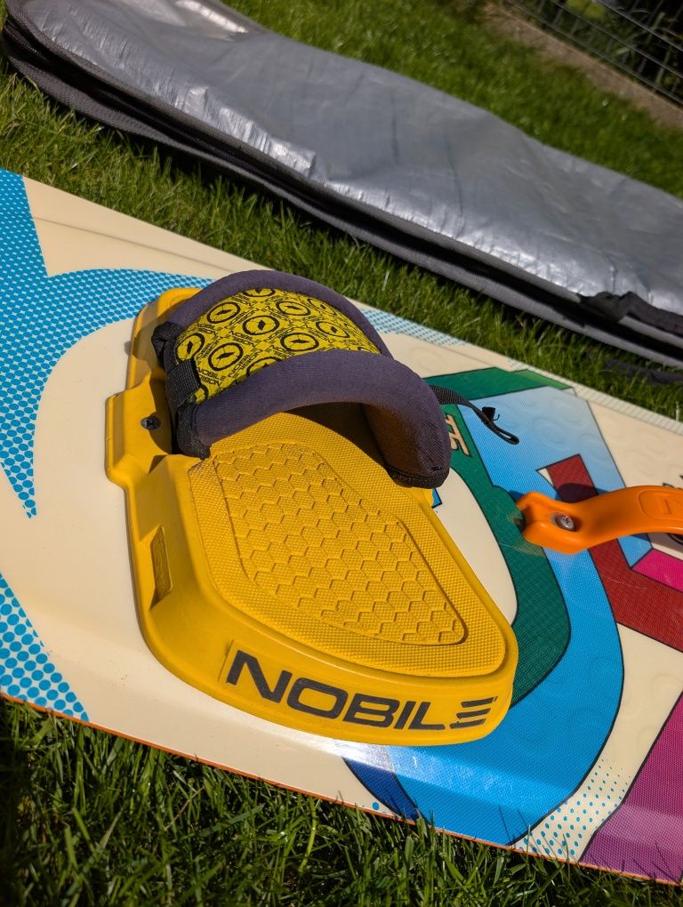 Deska kompletna kite 134x41cm T5 Nobile z pokrowcem. Kiteboarding