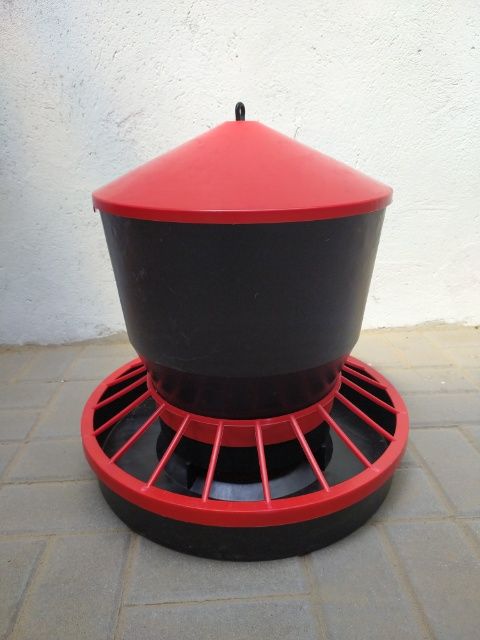 Zasypowy karmnik dla drobiu 22l