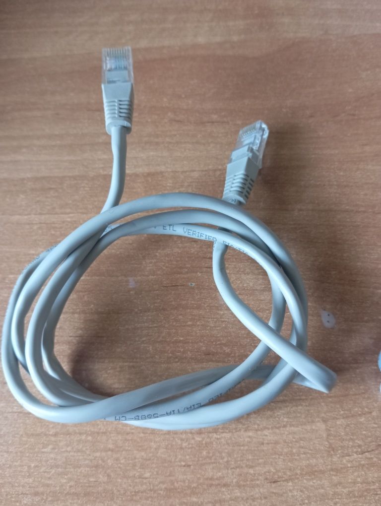 Kabel UTP sieciowy z wtykiem 2 sztuki