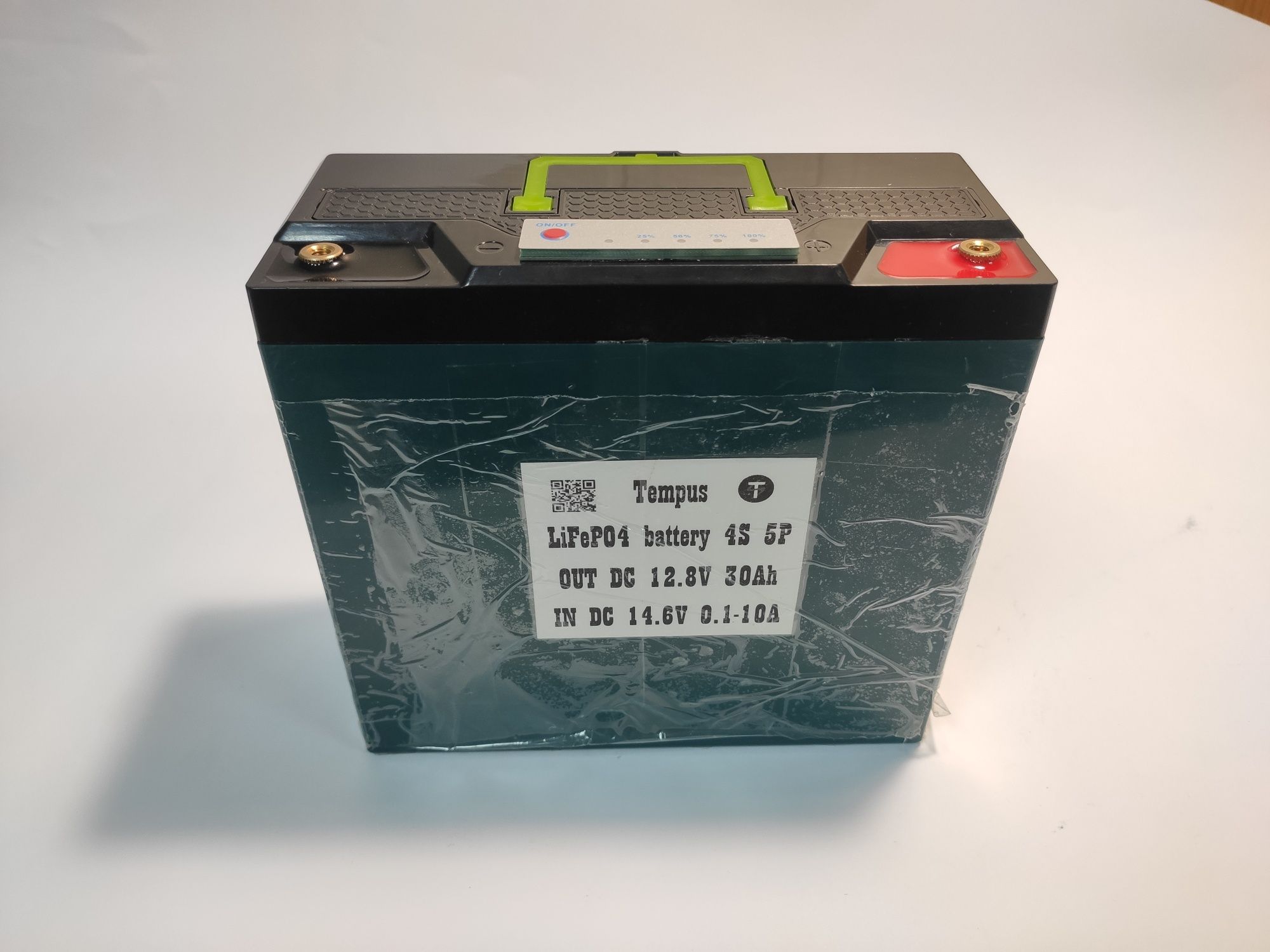 LiFePO4 аккумулятор 12В 30Ач TEMPUS в герметичном корпусе для эхолота
