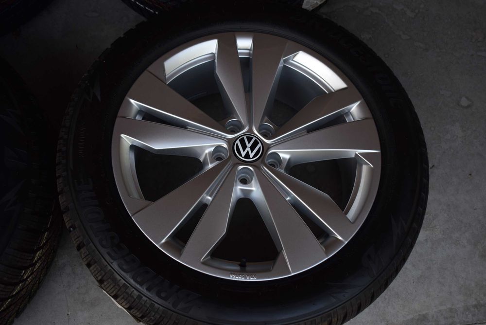 VW ID 4 ID 5 Skoda enyaq Audi Q4 etron zima nowe 2024 19 cali NOWE