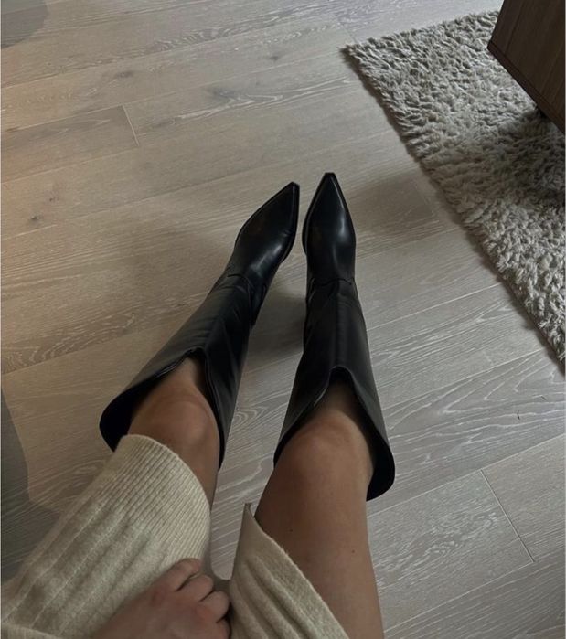 Жіночі чорні ковбойки козаки казаки  бершка bershka