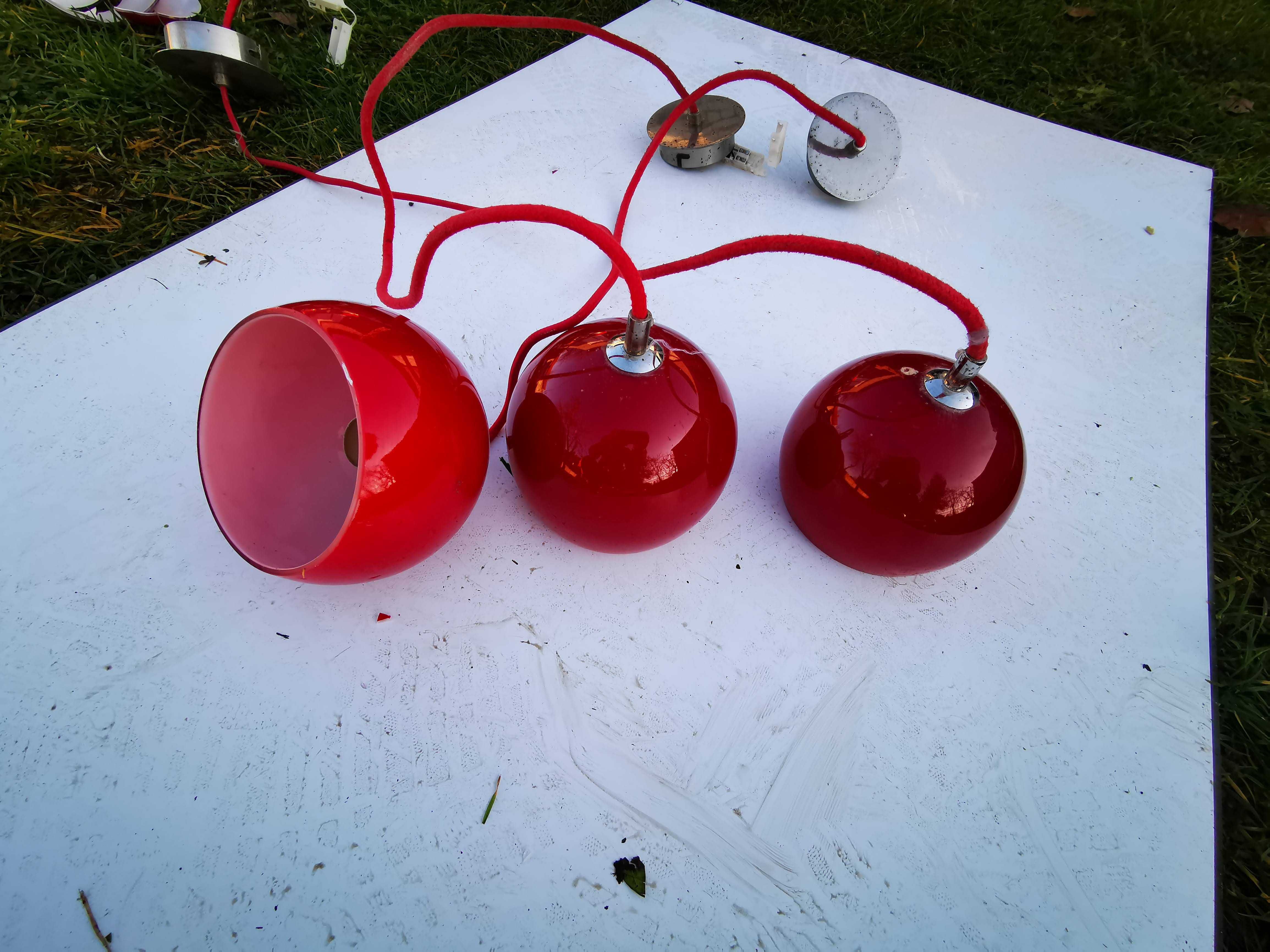 Lampy wiszące czerwone