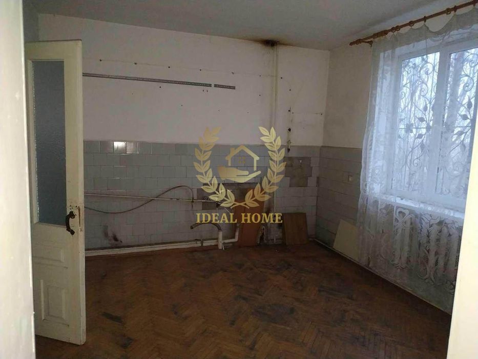 Продам житловий будинок з земельною ділянко Пінчуки,
