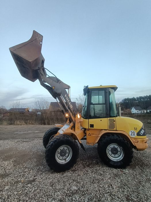 Ładowarka przegubowa Volvo L30B 4x4 miniładowarka