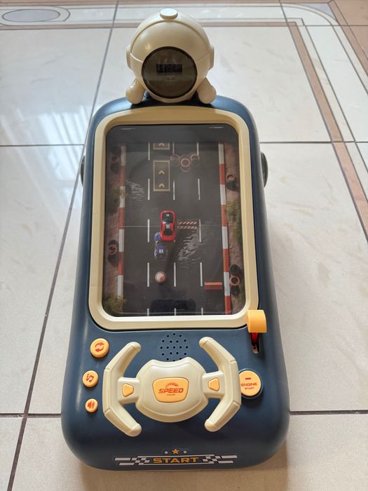 Настільна  дитяча гра-симулятор водіння з іграшковими гонками