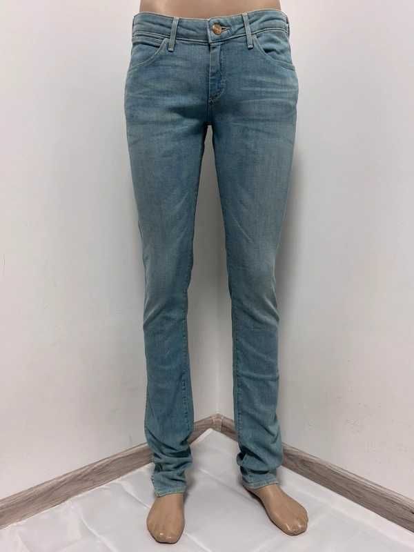 Damskie spodnie Wrangler Courtney W28 L34 jasnoniebieskie skinny jeans