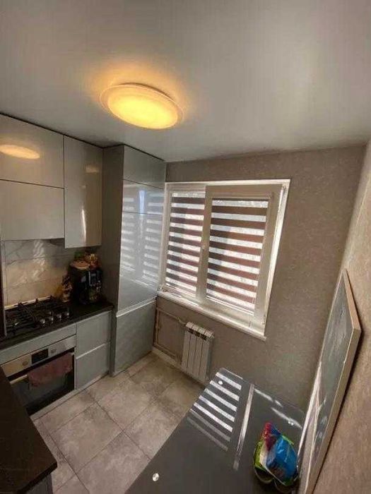 Продам 3к квартиру Новые Дома Метро Дворец спорта 3й этаж\9ти КАПрем.