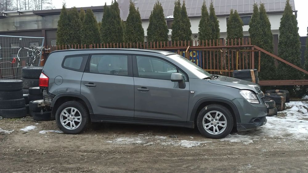 Chevrolet Orlando  10-  2.0 LNP Lakier GCV silnik reflektor lusterko deska fotele  pasy błotnik maska zderzak