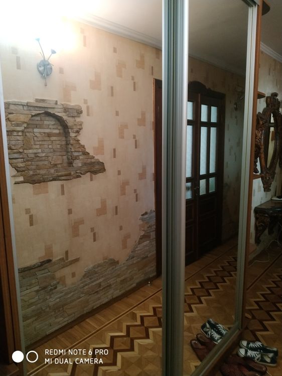 Сдам отличную комнату для девушки в районе Юридической Академии!