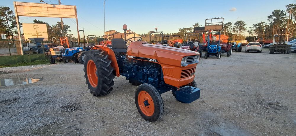 Tractor/Trator Kubota L285