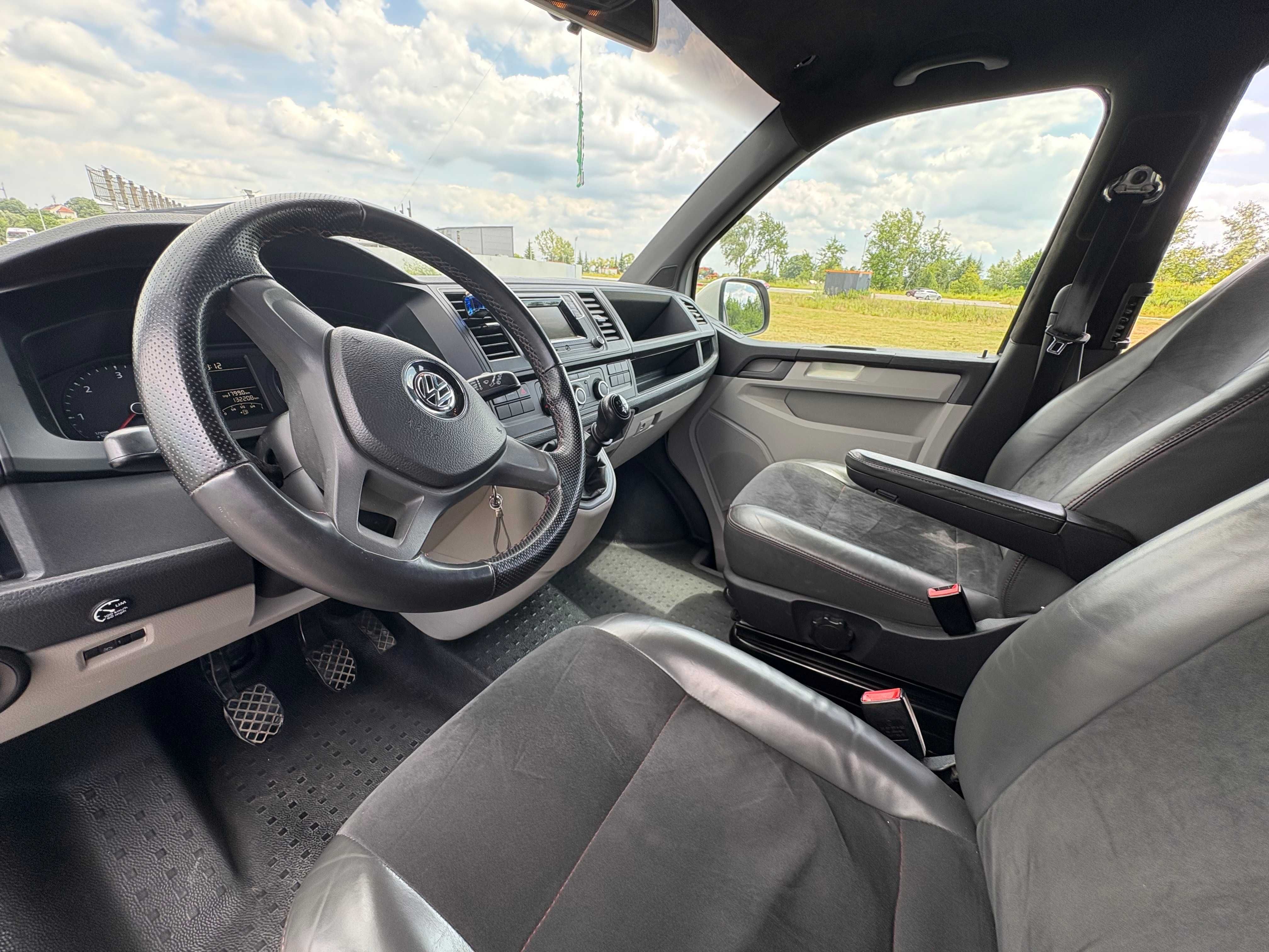 VW Transporter T6 kombi 2017 2.0 TDI 102KM