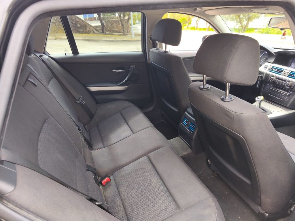 Bmw 318d lci touring