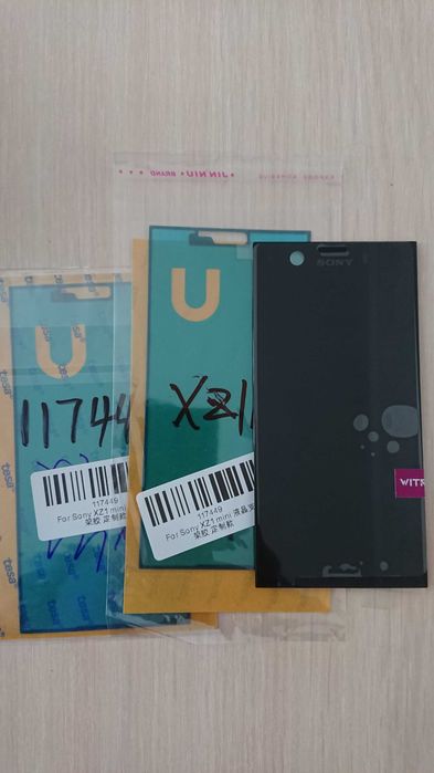 Дисплей (екран) Sony Xperia XZ1 Compact чорний original