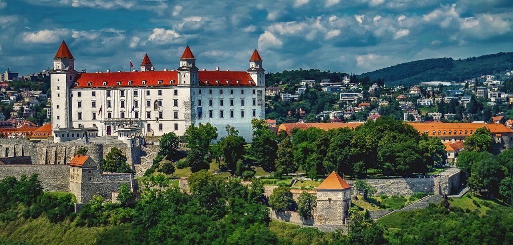 Biuro Podróży KOS - wycieczki autokarowe po całej Europie.