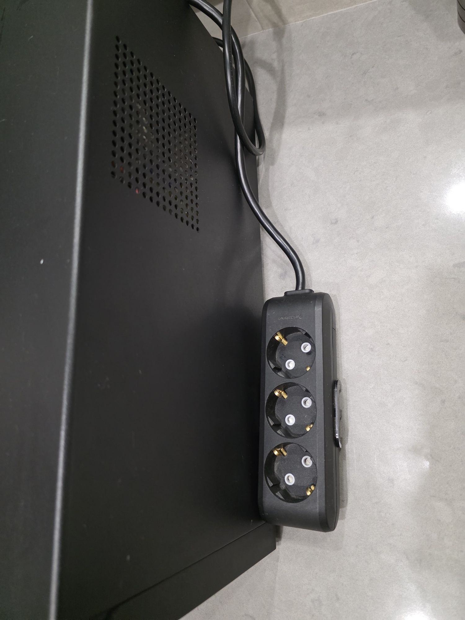 ДБЖ УПС UPC Безперебійник APC Smart-UPS SMC-1500I