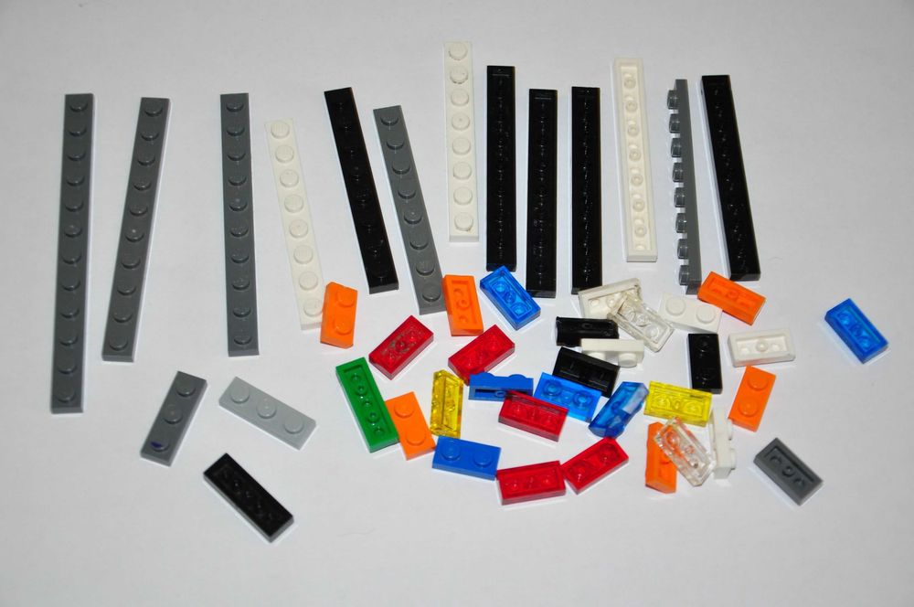 L4584. LEGO - Plate pojedyńcze mix kształtów, 47 szt.