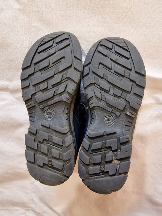 Sapatilhas Quechua da Decathlon Tamanho 34