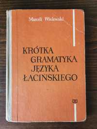 Krótka gramatyka języka łacińskiego, Marceli Wielewski