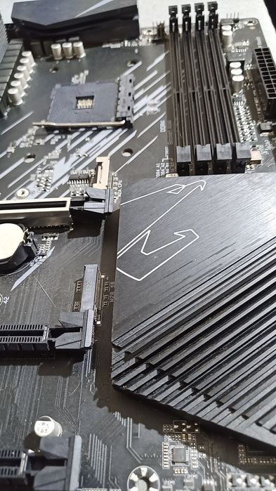 Motherboard B550 aorus elite V2