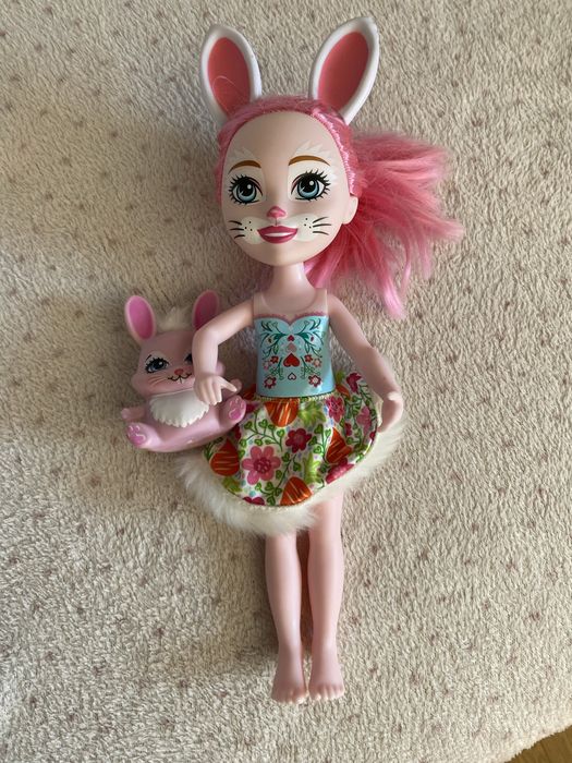 Duza lalka enchantimals