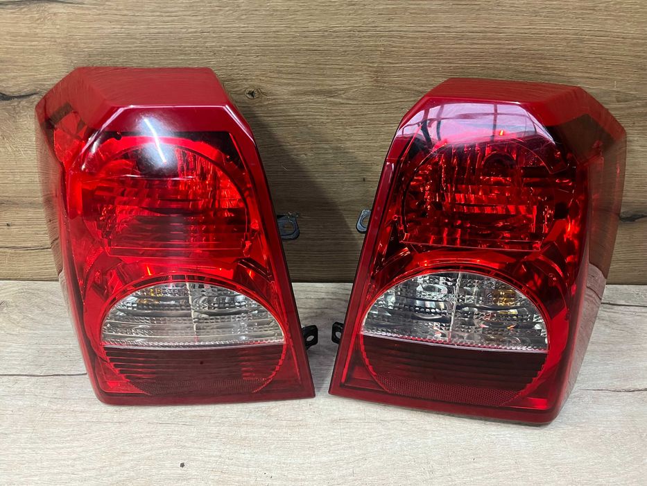 Lampa/reflektor tylny lewy prawy Dodge Caliber