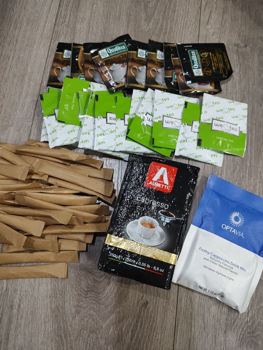 Набір для приготування чаю, кави та капучино за ціною 190 грн з достав