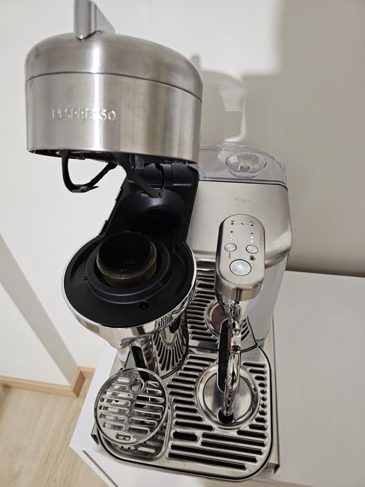 Nespresso Creatista Vertuo c/ garantia