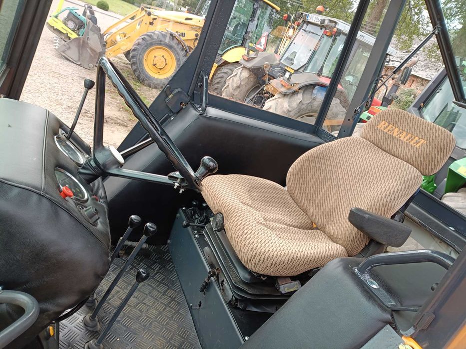 Ciągnik rolniczy Renault 981