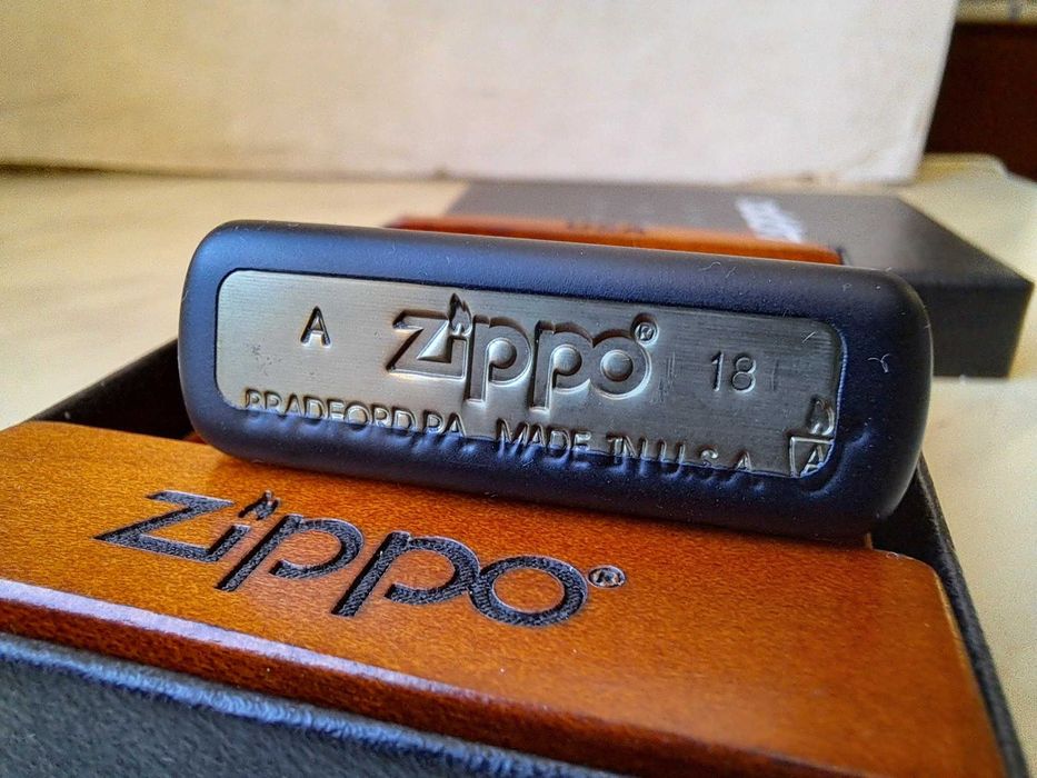 nowa Zippo Armor Tire Tread 28966, datowanie A 18