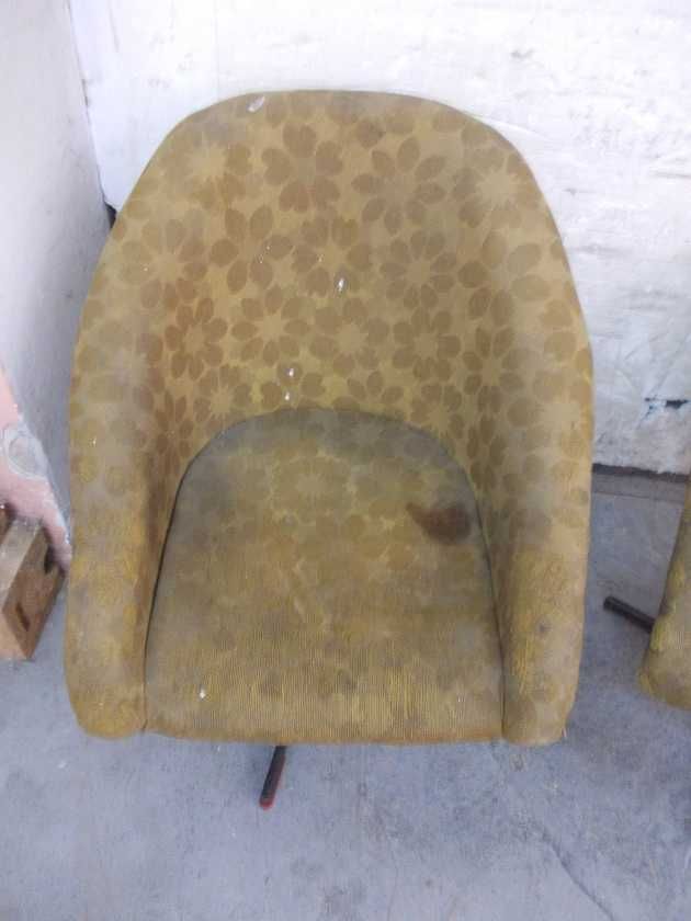 Stare fotele muszelki obrotowe PRL vintage