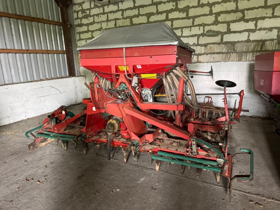Agregat uprawowo siewny KVERNELAND ACCORD 3m