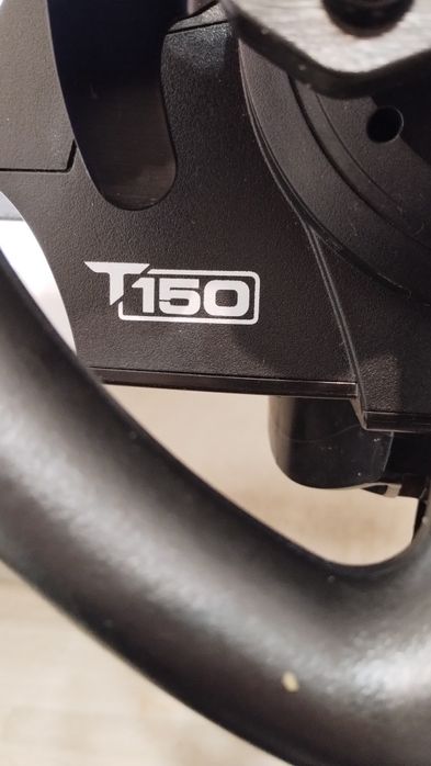 Кермо Thrustmaster T150