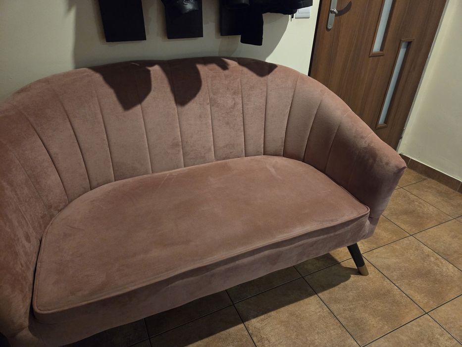 Sofa dwuosobowa welurowa