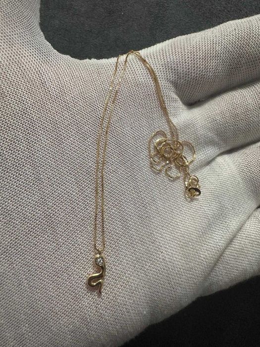 Colar - Serpente com diamante - 18 K  - 0.01ct. tw. Diamante (Natural)
