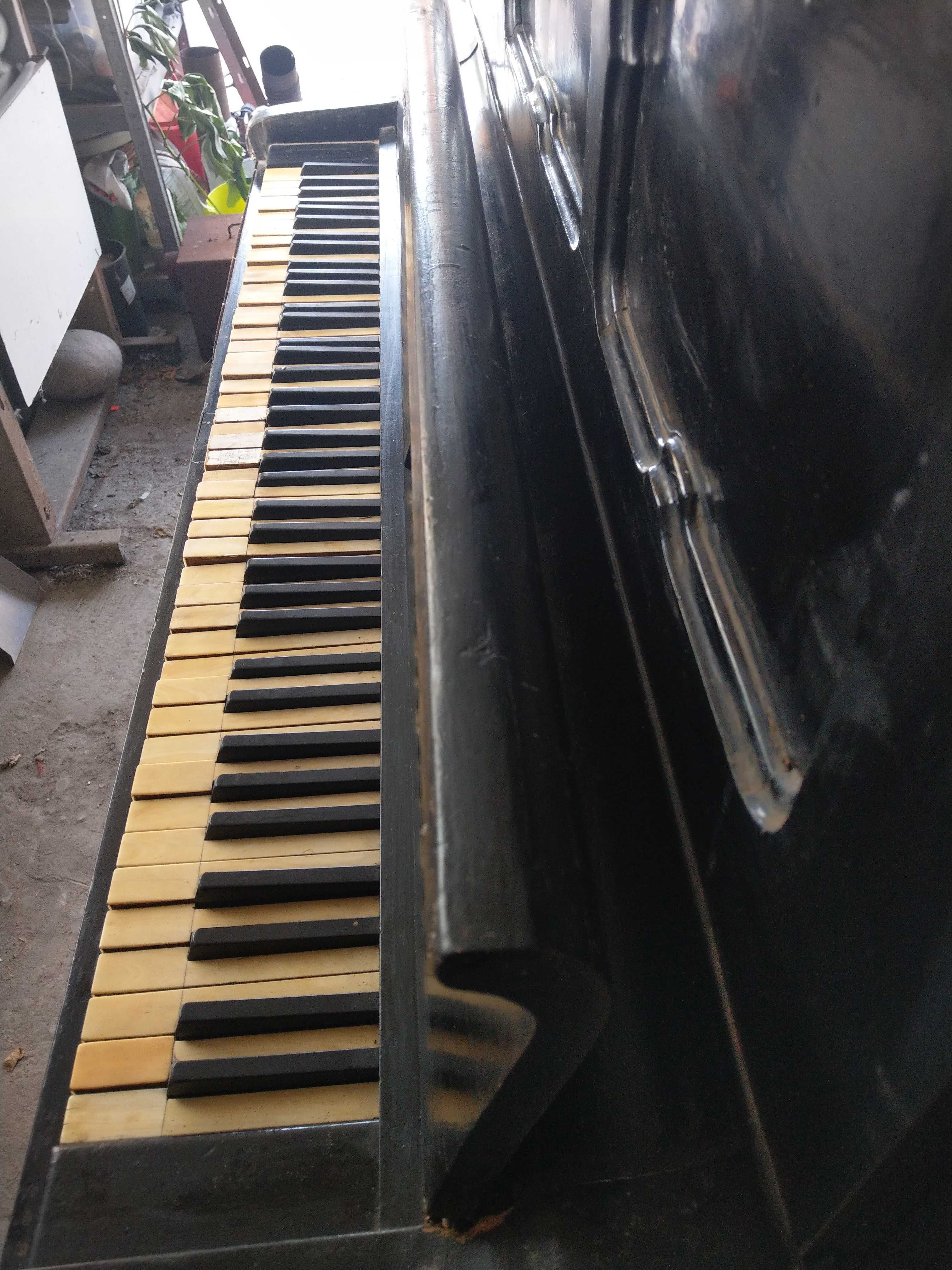 Sprzedam pianino